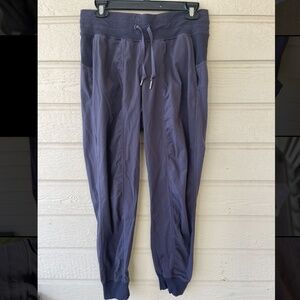 Lululemon Dance Studio Jogger size 8 dark grey